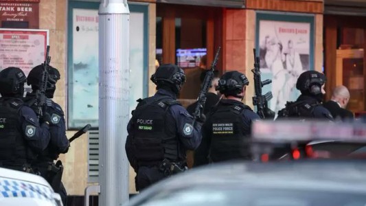 Al menos seis muertos por un ataque a puñaladas en un centro comercial de Sidney