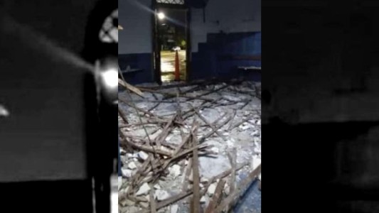 Se cayó el techo de una comisaría en San Lorenzo