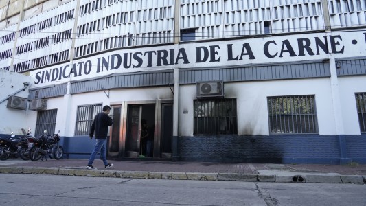 Ataques al gremio de la carne en Rosario: detuvieron a una mujer vinculada a una banda que opera para "Los Monos"