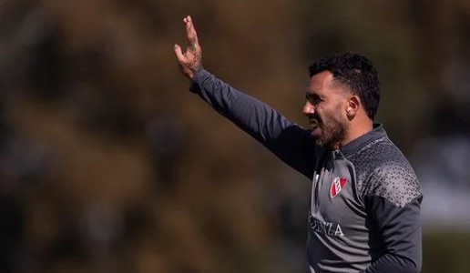 Tevez, internado después de hacerse unos estudios por un dolor en el pecho