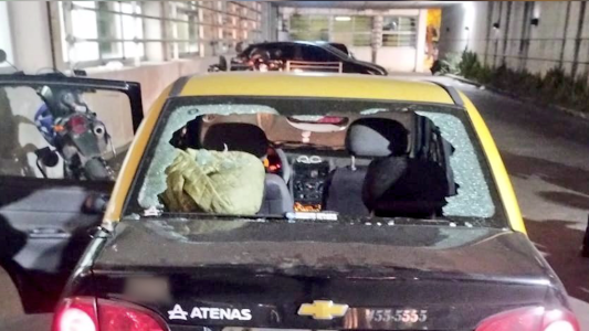 Balacera contra un taxi: confirmaron que el coche agredido funcionaba ilegalmente
