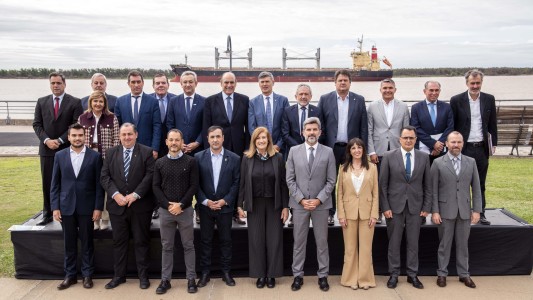 Obra pública, transporte y seguridad: Intendentes de todo el país se reunieron en Rosario