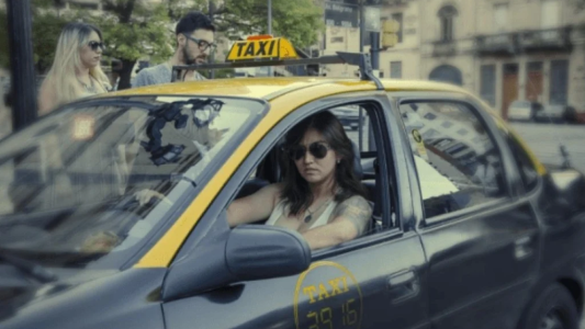 Mujeres taxistas defienden el sistema de radiotaxi, ante propuesta de reemplazo por app