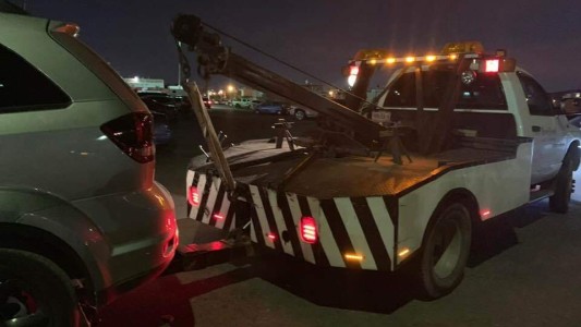 Si se quedó el auto, habrá que llamar a una grúa particular