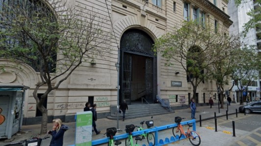 Trabajadores del Correo se movilizaron tras ola de despidos