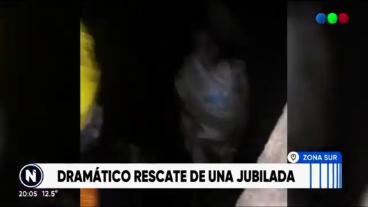 Video: una jubilada cayó a un pozo ciego en el patio de su domicilio
