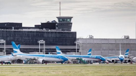 Las aerolíneas perderán alrededor de 62 mil millones de pesos por el paro de la CGT