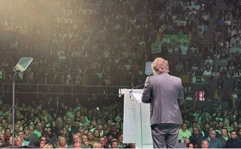 Cómo conseguir las entradas para ver el show de Milei en el Luna Park