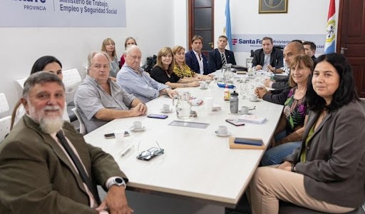 Paritarias en el sector salud: Provincia ofreció el mismo porcentaje que a la administración central y a docentes