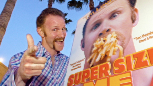 Murió a los 53 años Morgan Spurlock, el documentalista que comió hamburguesas durante un mes