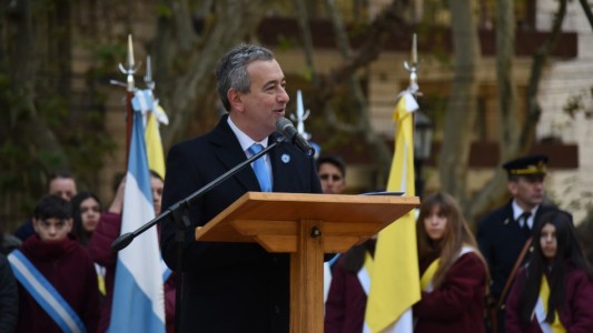 Pablo Javkin señala que, aunque en los documentos somos parte de una Nación federal, en la práctica esta descentralización no se cumple