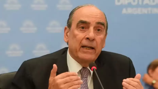 Francos: "El Presidente me eligió porque con la política argentina a él se le hace complicado"