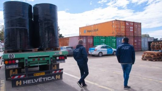 La Aduana entrega más de 500 m3 de papel a la Fundación Garrahan