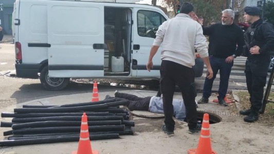 Desbaratan robo de cables en zona sur y detienen a empleado de una empresa de telecomunicaciones