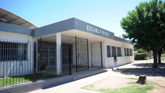 Fray Luis Beltrán: se cayó una reja en una escuela y varios alumnos resultaron heridos