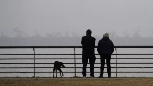 Mañana helada en Rosario: el frío llegó para quedarse