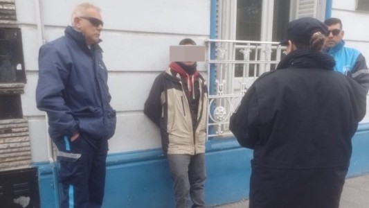 Detuvieron a un cuidacoches alcoholizado en Rosario