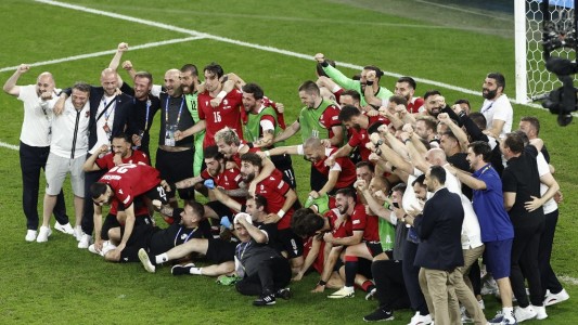 US$ 10 millones por clasificar a octavos: la recompensa del hombre más rico de Georgia a su selección de fútbol