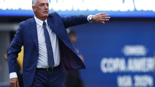 Lo criticaron por defensivo y Alfaro respondió: "Les dije a los jugadores ´si no pueden ganar, empaten´"