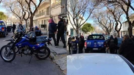 Escucharon gritos, llamaron a la policía y descubrieron que dos mujeres estaban secuestradas en una casa
