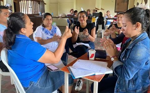 Mendoza promueve la formación docente: pagará a maestros que se capaciten en lengua, matemática, idiomas y tecnología