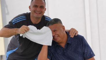 La explicación del Chiqui Tapia al video que se viralizó de un asistente secándole la transpiración