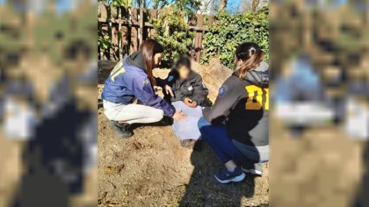 Estuvo secuestrada durante seis días, la rescataron y ahora buscan al conductor de una aplicación de viajes