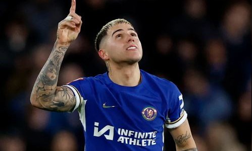 Siguen los problemas para Enzo Fernández: podría perder su registro de conducir