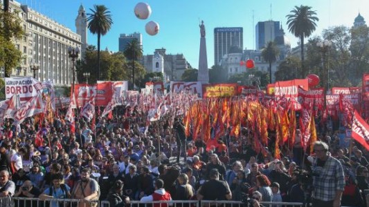 La izquierda convocó a marchar a Plaza de Mayo este viernes