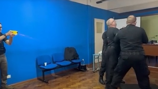 Llegan las pistolas taser a Santa Fe