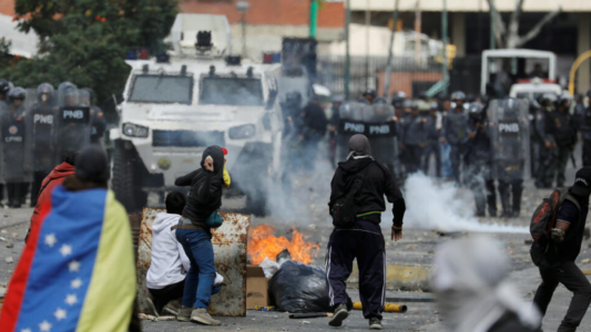 Cuatro muertos en protestas contra Maduro y nuevas marchas en Venezuela