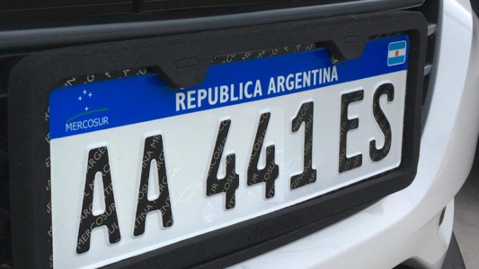 Faltante de patentes para vehículos: apuntan a la Casa de la Moneda