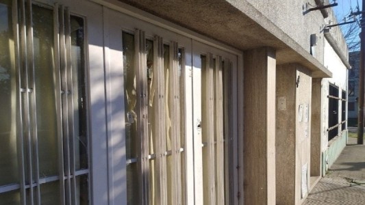 Detuvieron al jefe de la barra brava de Newell's por la balacera a la casa de un dirigente