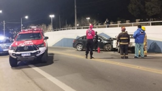 Dos muertos tras un terrible choque frontal en Carlos Paz