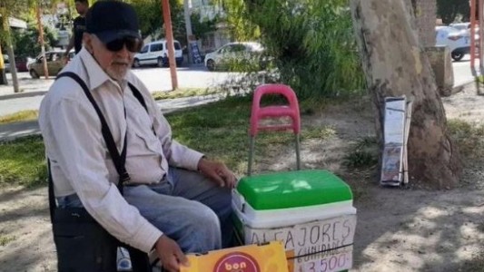 Vendía golosinas en una plaza, murió y descubrieron que estaba prófugo por un caso de violación