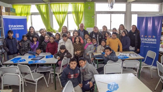 Pusieron en marcha el programa Estaciones de Alfabetización en el Distrito Oeste