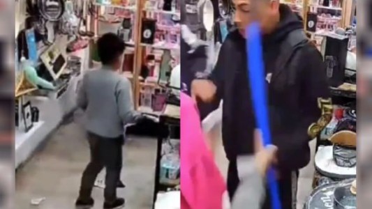 Video: entraron a robar a un comercio y el nene los atacó con una escoba