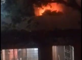 Motín en una comisaría de Tucumán: 84 detenidos prendieron fuego las celdas