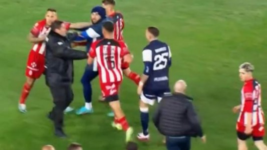 Incidentes en el partido Barracas Central y Gimnasia