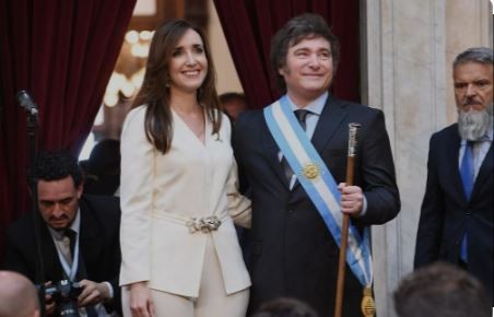 "Esa no es mi agenda": Milei tomó distancia de la visita de los legisladores a Astiz y pidió explorar el rol de Villarruel