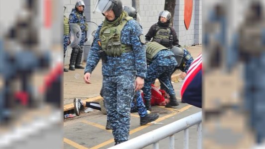 Serios incidentes en la platea de Independiente: piñas entre barras e hinchas