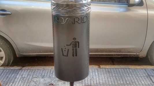 Colocarán nuevos cestos papeleros en el centro de la ciudad