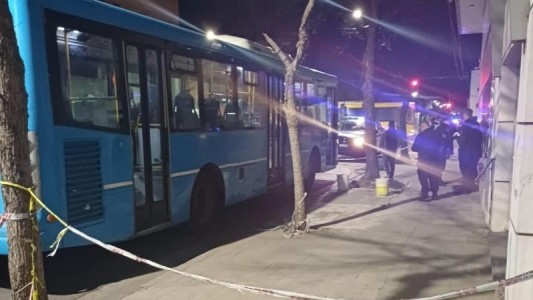 Barrio Tablada: atacaron a tiros a un colectivo de la línea 146