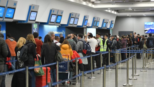 ATE anunció un paro de controladores aéreos para este jueves: afectará a 27 aeropuertos