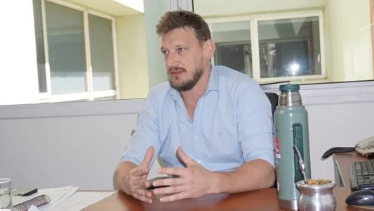 Investigan a la pareja de Germán Kiczka por pedofilia y allanan la vivienda de sus padres