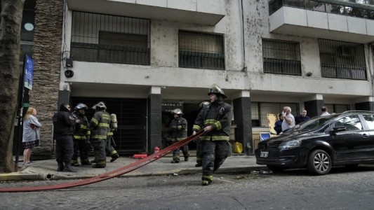 Se incendió un ascensor en un edificio del centro, hay evacuados