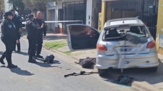 Detuvieron a cuatro delincuentes armados tras robar un auto en zona norte