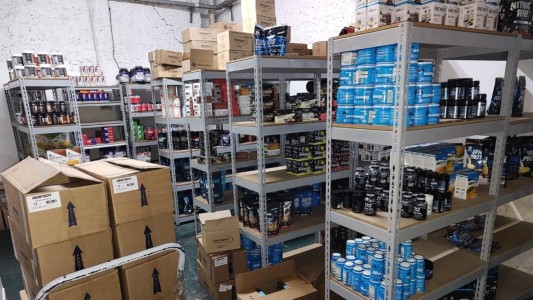 Desbarataron una red dedicada al contrabando de esteroides: incautaron suplementos deportivos por más de $20 millones