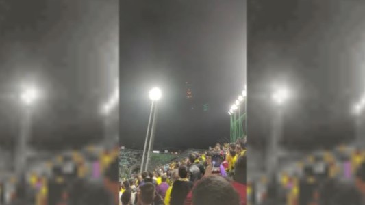 En Irán, un grupo de misiles cruzó el cielo hacia Israel por encima de un partido de fútbol de la Champions de Asia