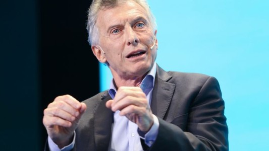 Macri se reunió con Santiago Caputo en la previa a la sesión en Diputados